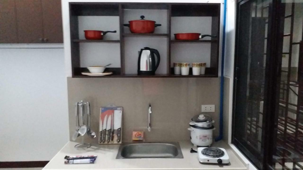 Clark-Pad Inn, Angeles City Bagian luar foto