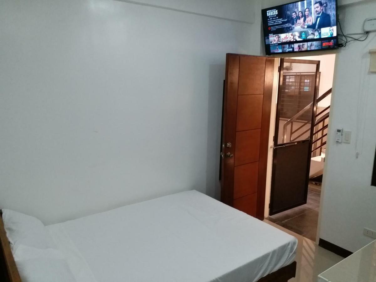 Clark-Pad Inn, Angeles City Bagian luar foto