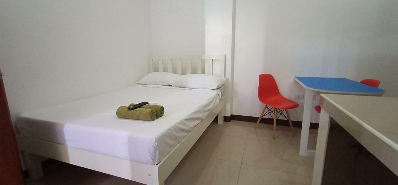 Clark-Pad Inn, Angeles City Bagian luar foto