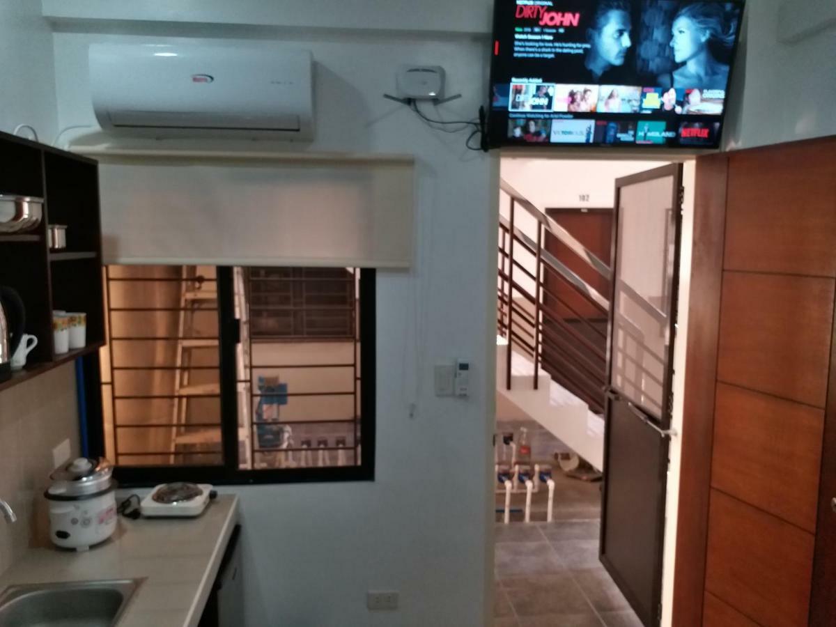Clark-Pad Inn, Angeles City Bagian luar foto
