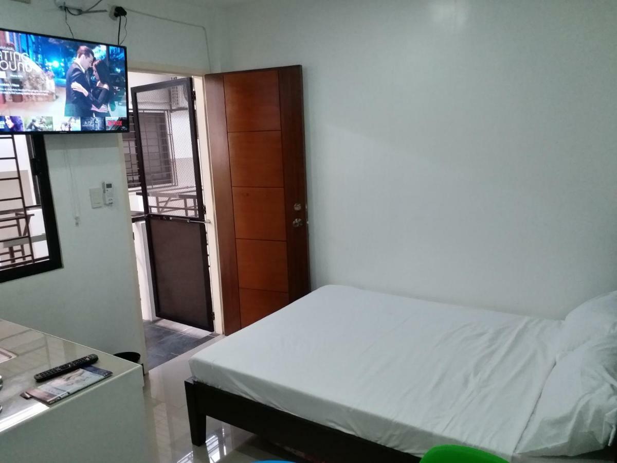 Clark-Pad Inn, Angeles City Bagian luar foto
